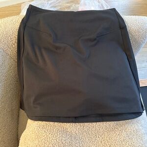 Black workout skort